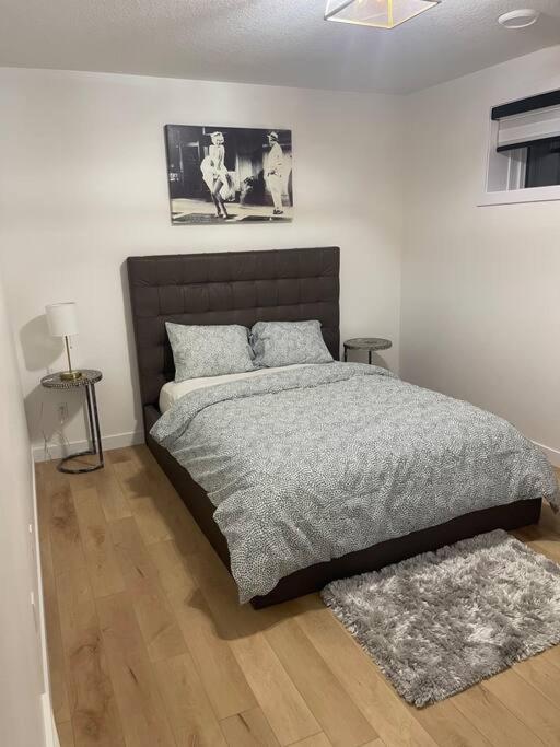 Stylish 2 Bedroom Suite In Sw Edmonton Close To Windermere And Edmonton International Airport Экстерьер фото